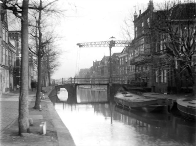 Gepekte brug, 1924.jpg